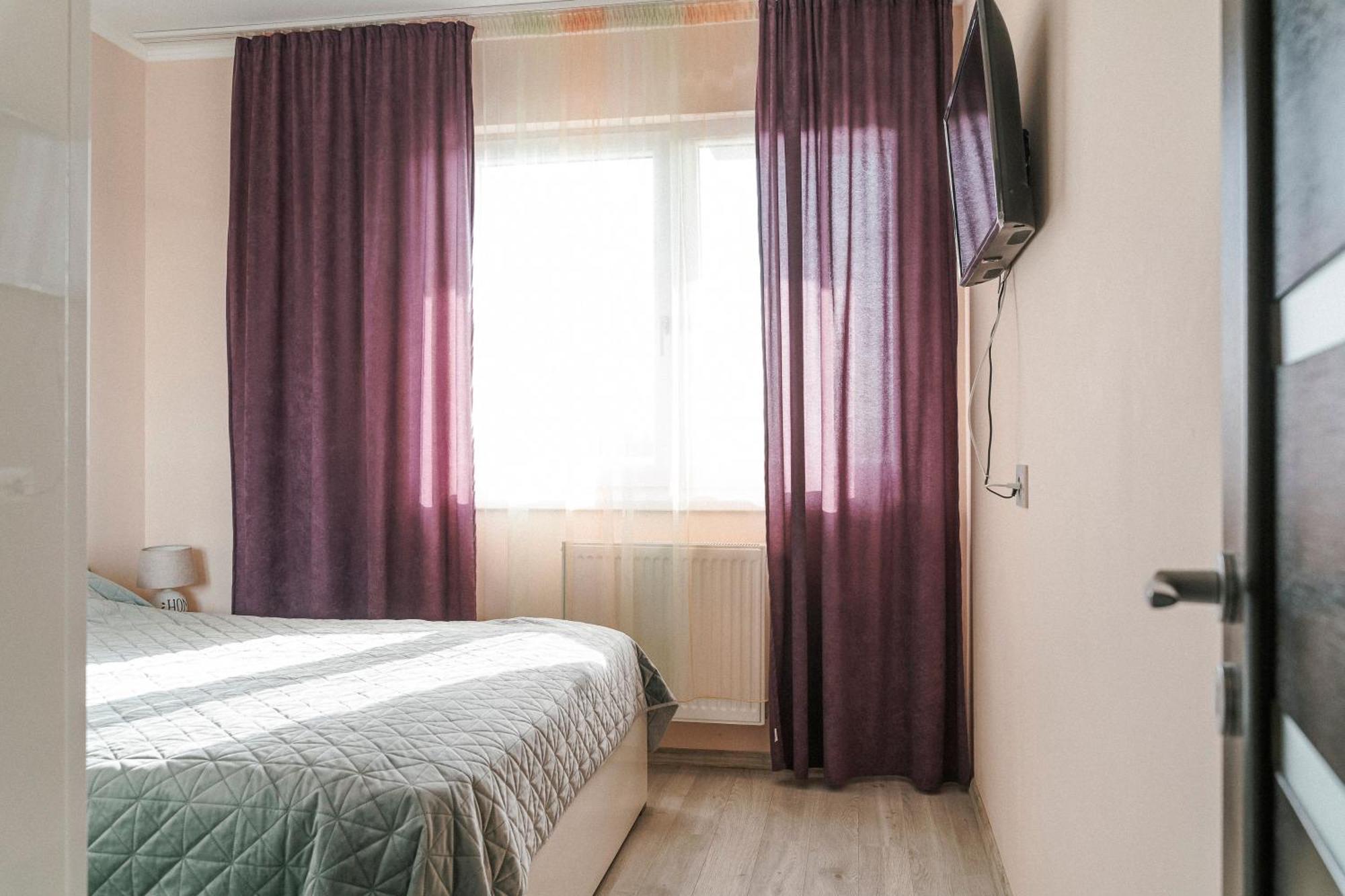 M&M Apartment Oradea Eksteriør bilde