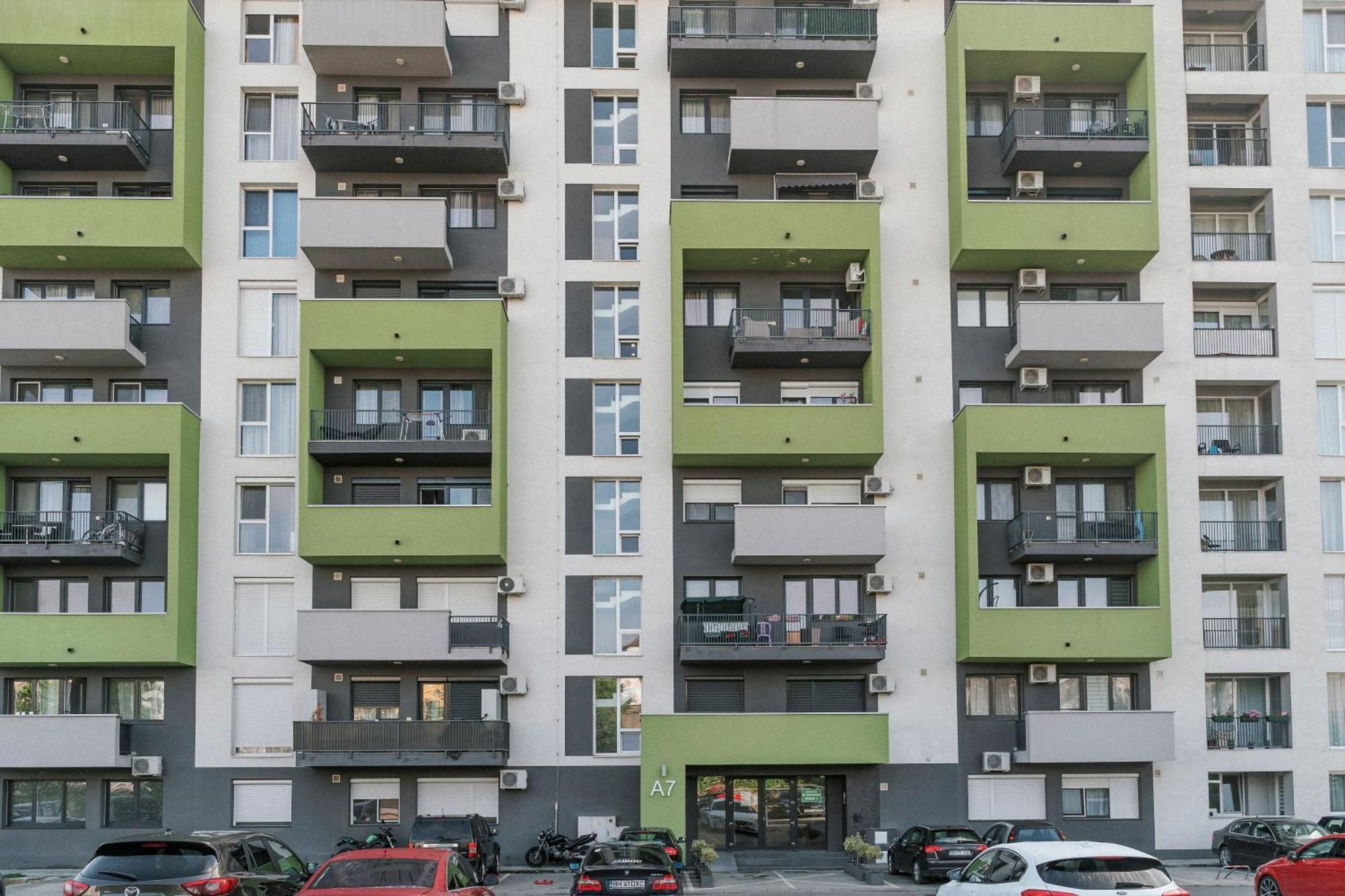 M&M Apartment Oradea Eksteriør bilde