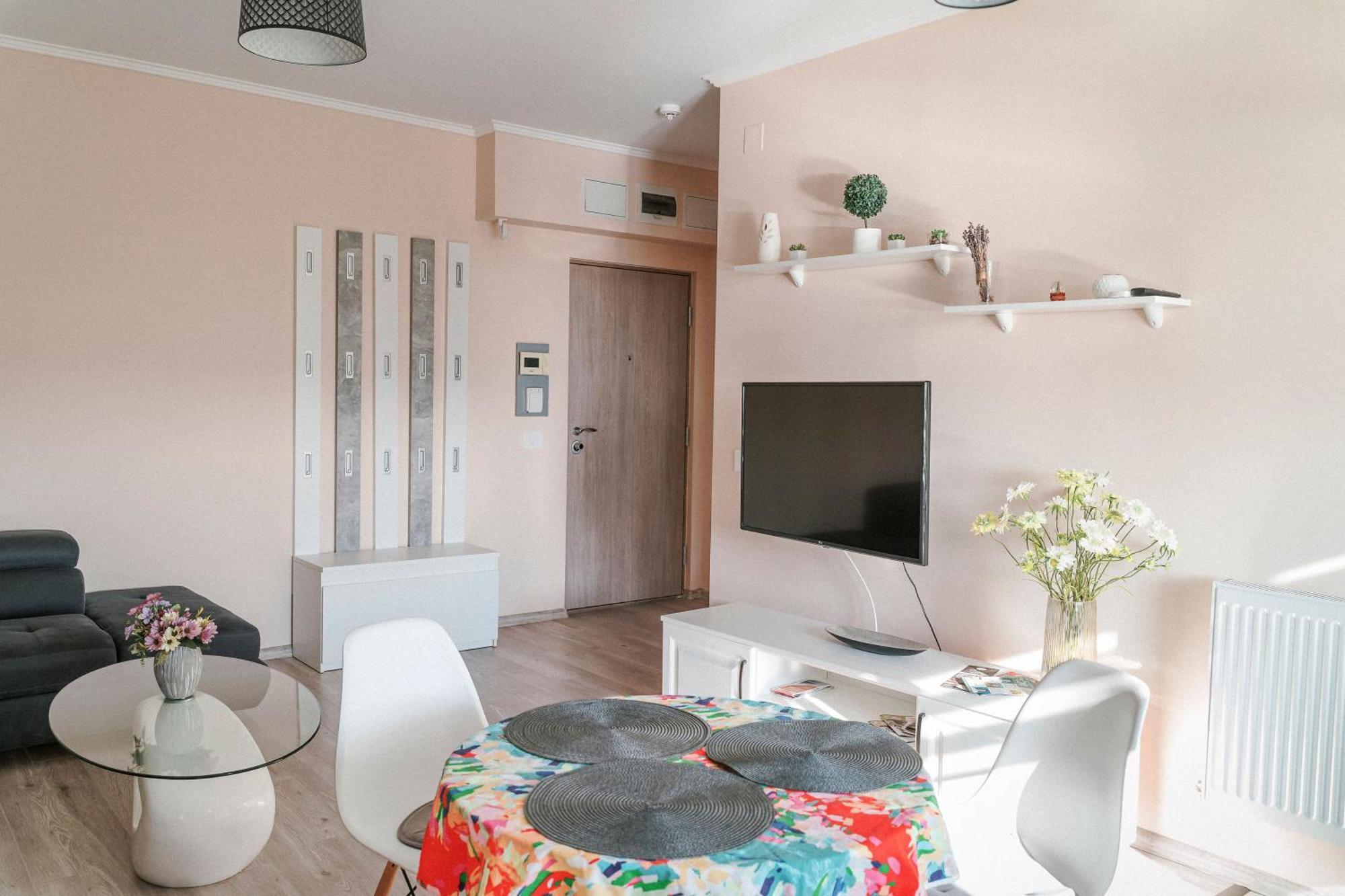 M&M Apartment Oradea Eksteriør bilde