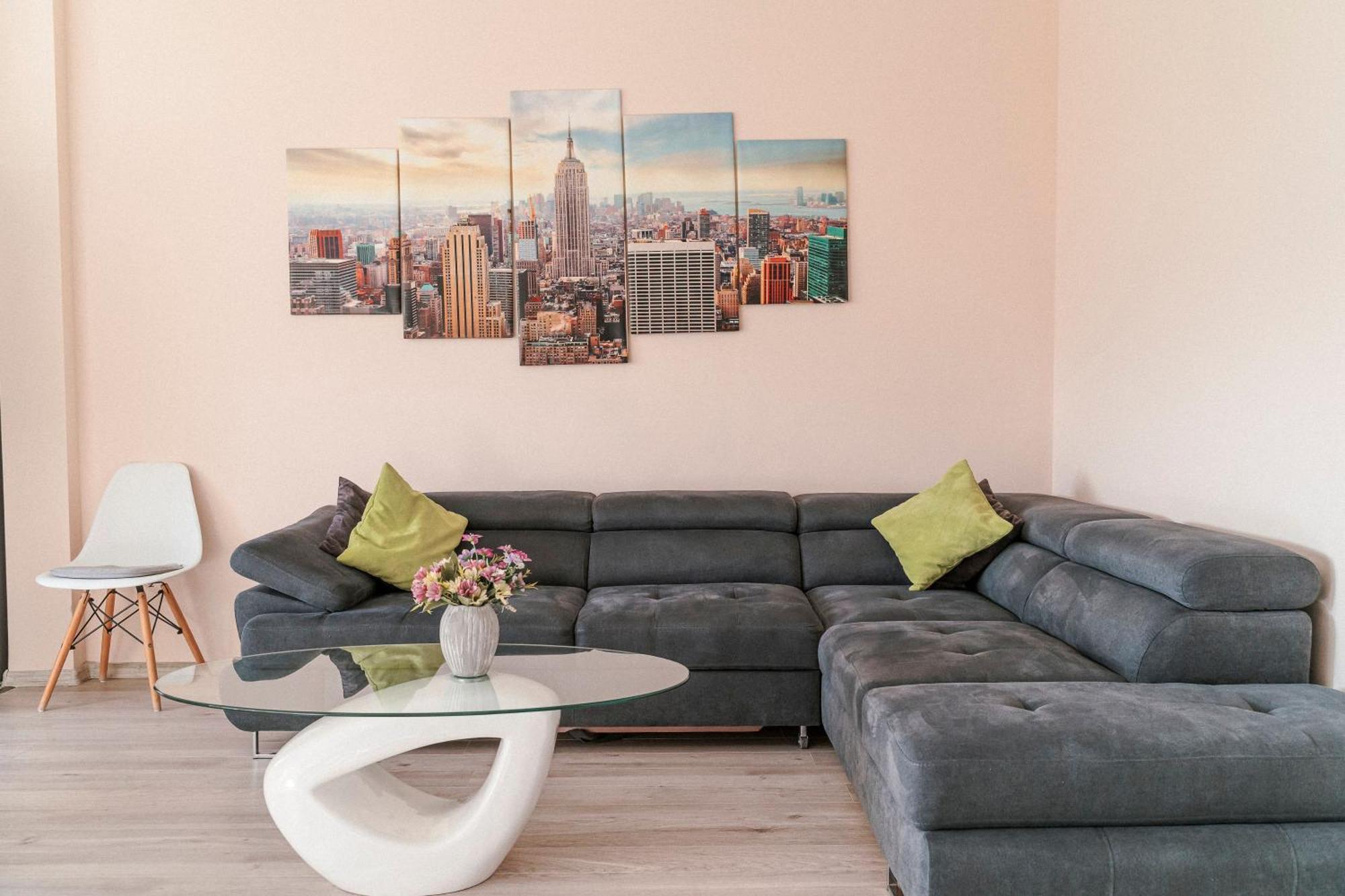 M&M Apartment Oradea Eksteriør bilde